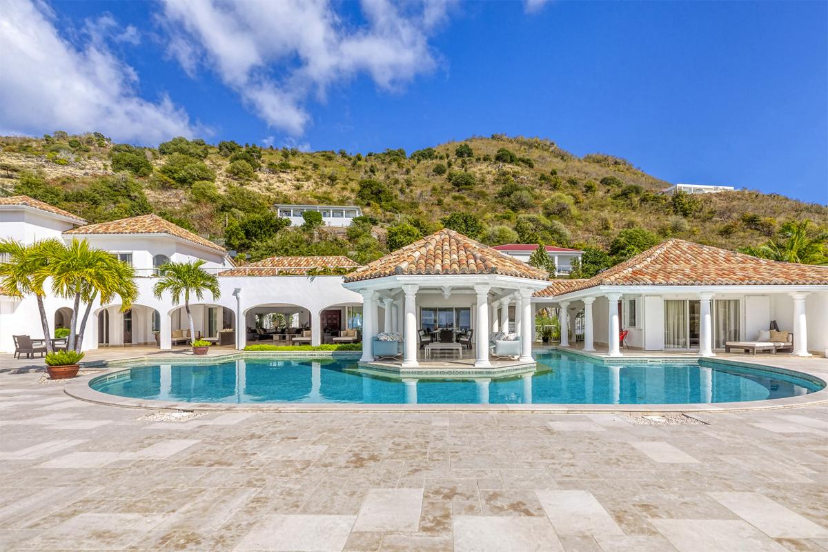 3-PetitePlage4-Pool_A louer villa Grand Case Saint Martin